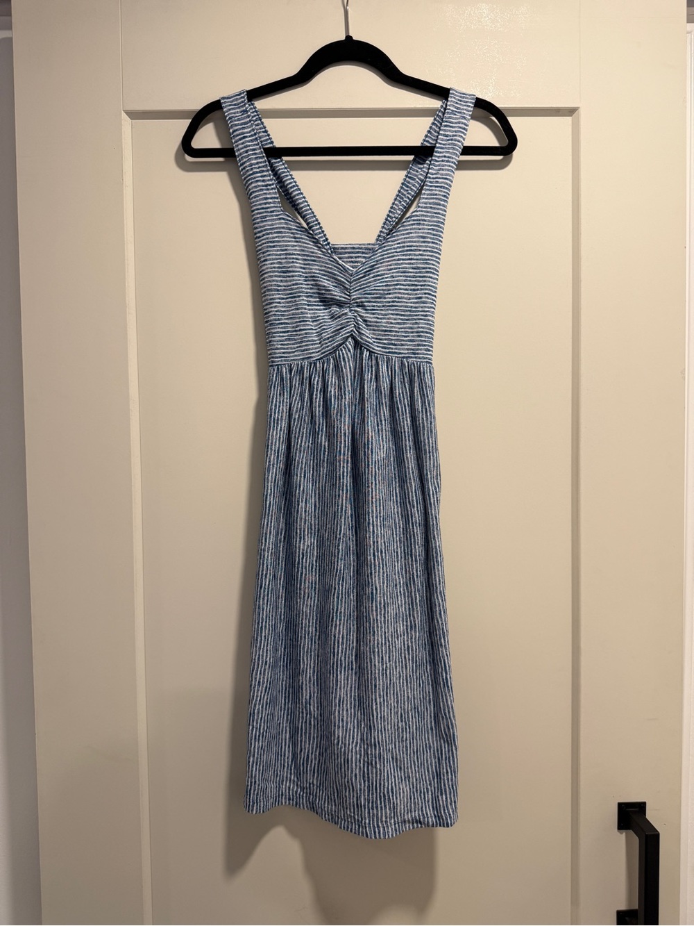 Universal Thread Blue and White Striped Sleeveless Mini Dress with Twist Front